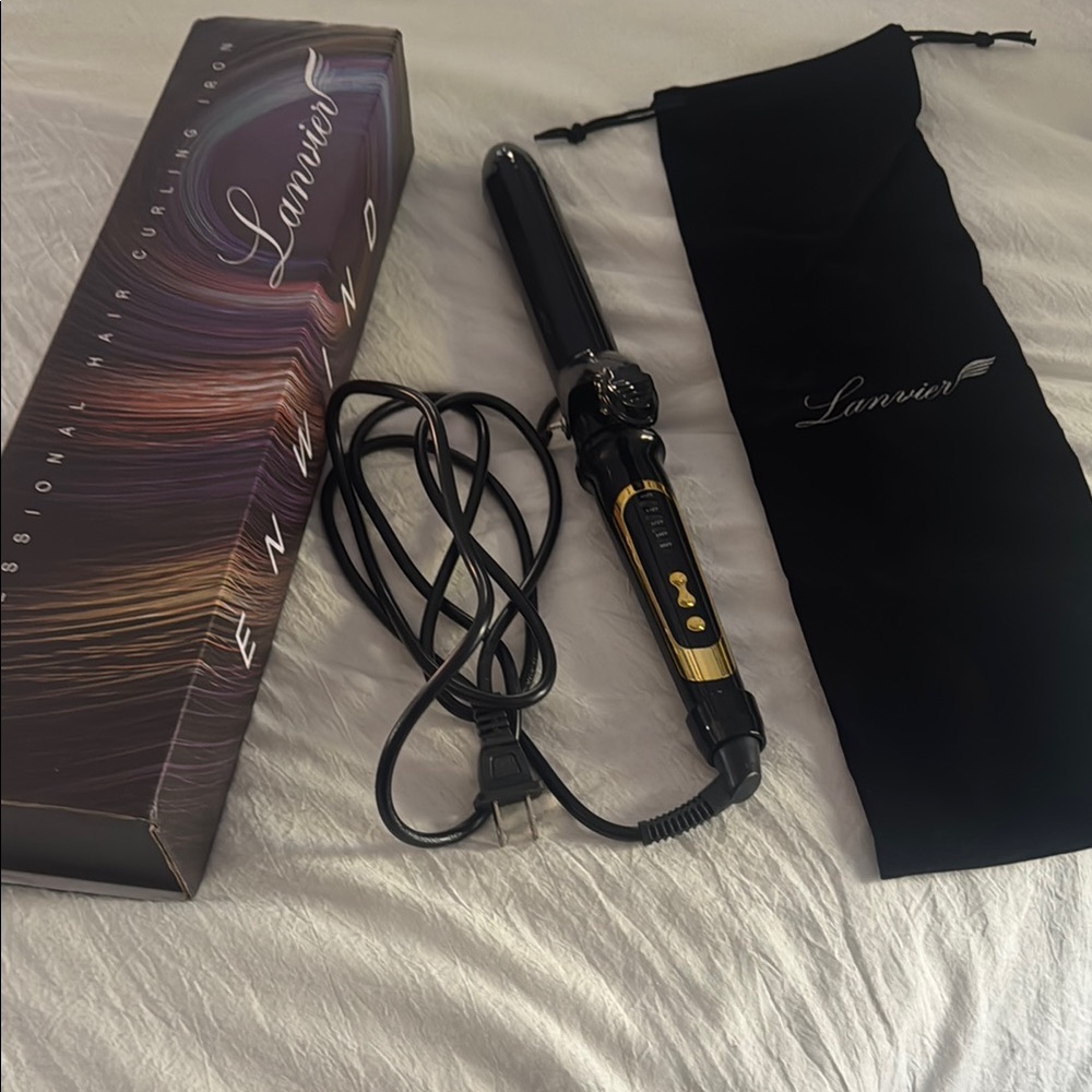 Lanvier 1.25  Black and Gold Curling Iron